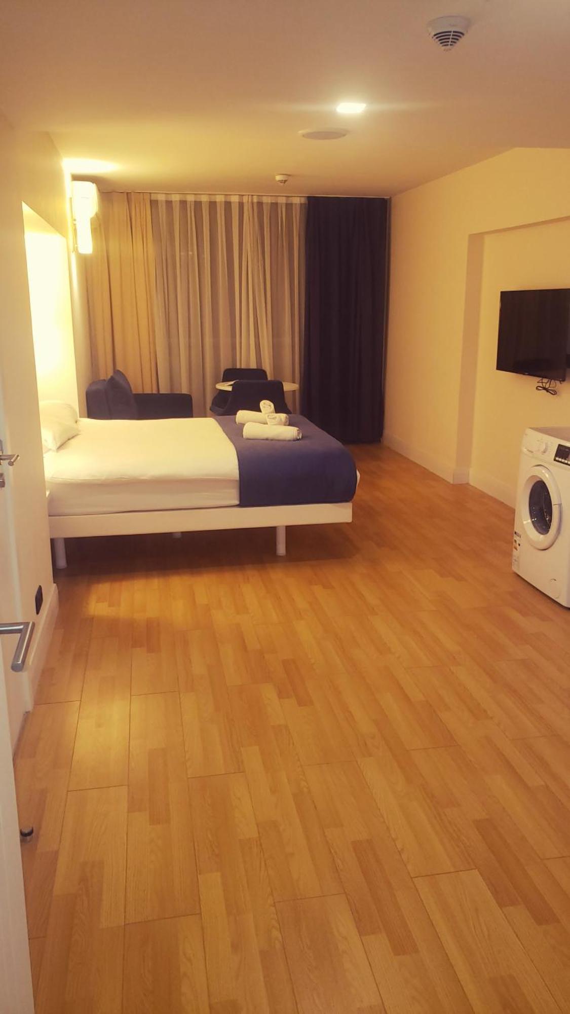 Orbi City Premium Apartament 巴统 外观 照片